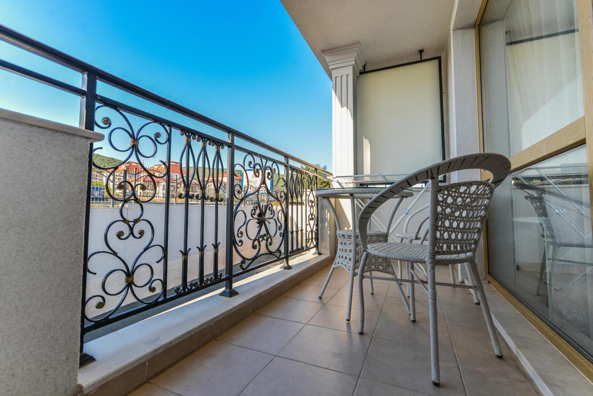 Villa Florence Boutique Apart Hotel Sveti Vlas Exterior photo